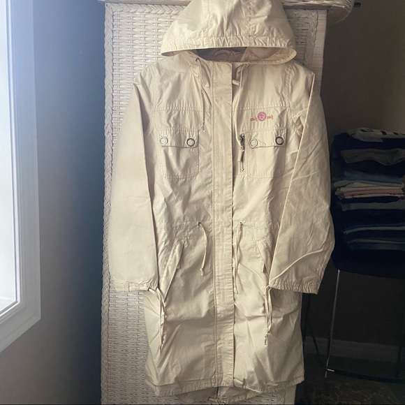 Girls Trench Coat age 11-12 - Picture 3 of 15